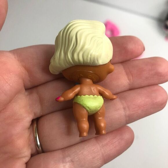 l.o.l. surprise doll pet lil sister pink mask neck pillow as is - Picture 7 of 9